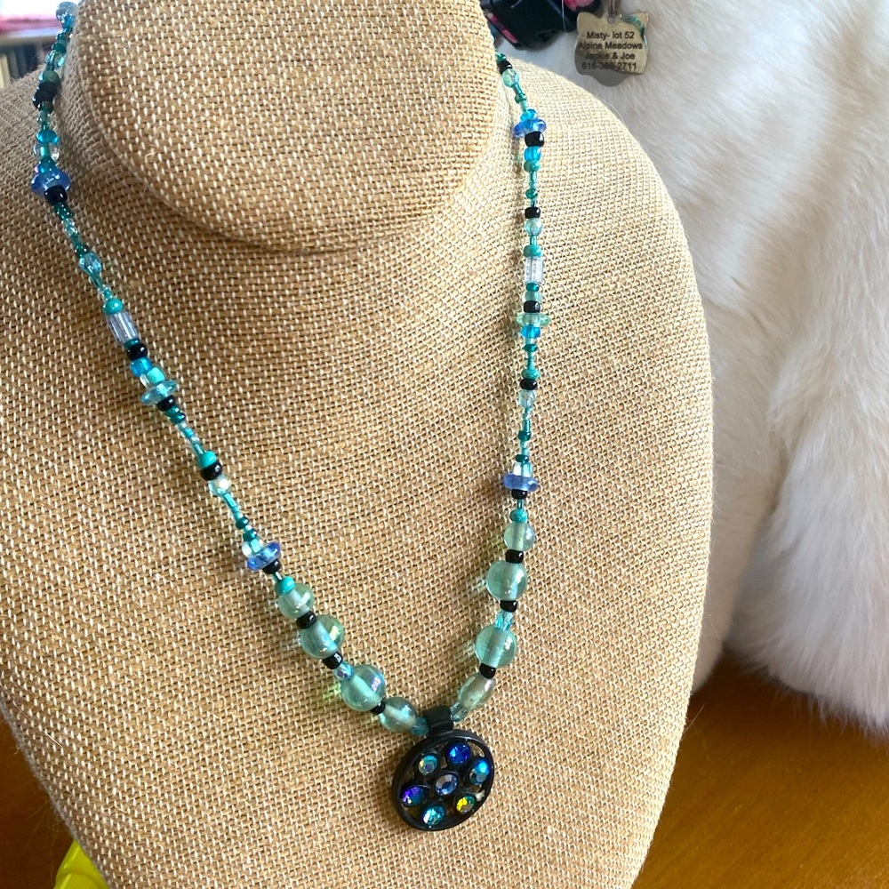 Vintage Rhinestone Pendant - Picture 4 of 4